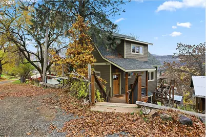 608 Columbia Ave, Lyle, WA 98635 - Photo 2