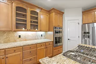 2875 SE Elliott Dr, Gresham, OR 97080 - Photo 10