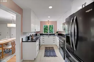 1911 SW Marigold St, Portland, OR 97219 - Photo 14