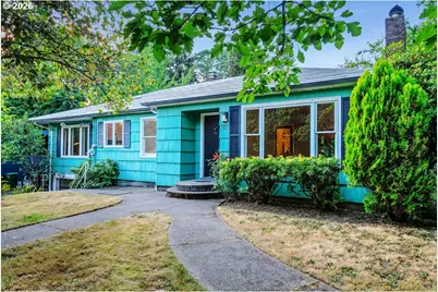 1911 SW Marigold St, Portland, OR 97219 - Photo 2
