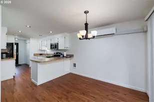 9124 SW Wilshire St, Portland, OR 97225 - Photo 14