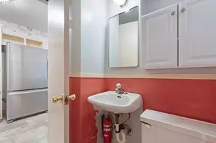 1047 Baxter St, Eugene, OR 97402 - Photo 18