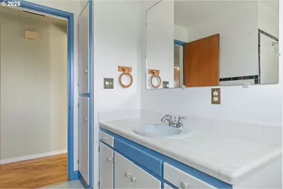 1047 Baxter St, Eugene, OR 97402 - Photo 32