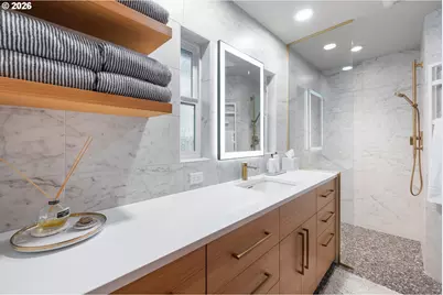 10529 SW Lancaster Rd, Portland, OR 97219 - Photo 28