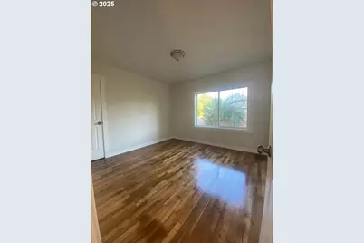 8821 SE Henderson St, Portland, OR 97266 - Photo 16