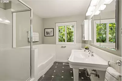 5211 SW 18th Pl, Portland, OR 97239 - Photo 30