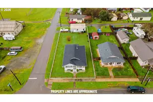 309 4th Ave, Powers, OR 97466 - Photo 34