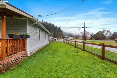 309 4th Ave, Powers, OR 97466 - Photo 44