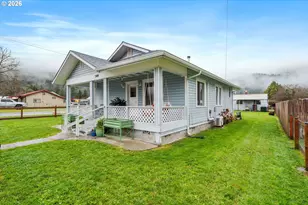 309 4th Ave, Powers, OR 97466 - Photo 2