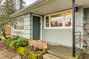 8022 SE 60th Ave, Portland, OR 97206 - Photo 2