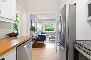 625 NE Buffalo St, Portland, OR 97211 - Photo 8