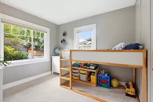 625 NE Buffalo St, Portland, OR 97211 - Photo 14