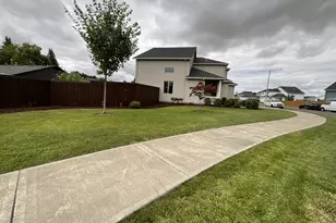 820 Eighth St, Gervais, OR 97026 - Photo 6