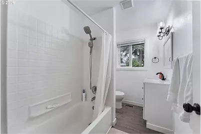 15106 SE Lincoln St, Portland, OR 97233 - Photo 14