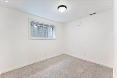 15106 SE Lincoln St, Portland, OR 97233 - Photo 28