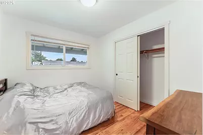 15106 SE Lincoln St, Portland, OR 97233 - Photo 12