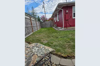 150 Buena Vista Ln, Roseburg, OR 97471 - Photo 8