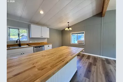 98825 Pleasant Hill Dr #26, Brookings, OR 97415 - Photo 12