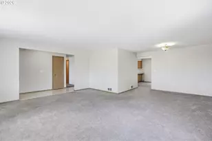 2390 SE Jefferson Dr, Prineville, OR 97754 - Photo 12