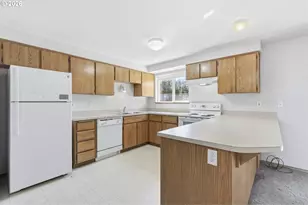 2390 SE Jefferson Dr, Prineville, OR 97754 - Photo 18