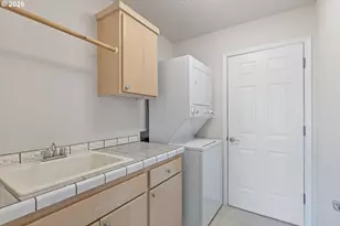 1555 NW 39th St, Lincoln City, OR 97367 - Photo 18