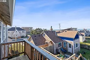 1555 NW 39th St, Lincoln City, OR 97367 - Photo 26