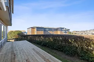 1555 NW 39th St, Lincoln City, OR 97367 - Photo 42