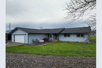 1160 Valley View Rd, Sutherlin, OR 97479 - Photo 2