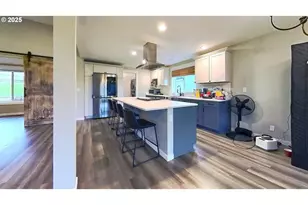 1160 Valley View Rd, Sutherlin, OR 97479 - Photo 18