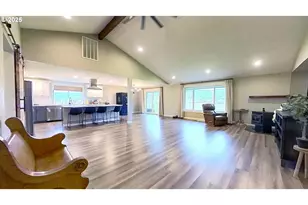 1160 Valley View Rd, Sutherlin, OR 97479 - Photo 4