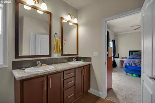1000 S McKern Ct, Newberg, OR 97132 - Photo 22