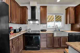 1000 S McKern Ct, Newberg, OR 97132 - Photo 10