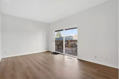 5249 NE 45th Pl, Portland, OR 97218 - Photo 10