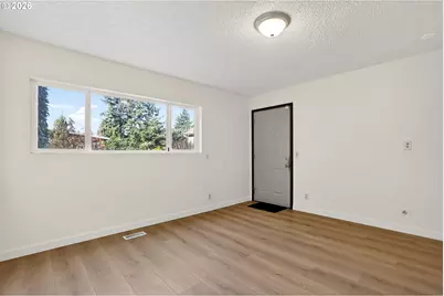 5249 NE 45th Pl, Portland, OR 97218 - Photo 18