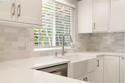 10805 SW 106th Ave, Portland, OR 97223 - Photo 16