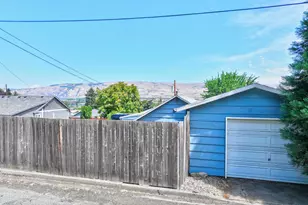 720 E 15th St, The Dalles, OR 97058 - Photo 24