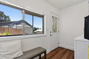 720 E 15th St, The Dalles, OR 97058 - Photo 22