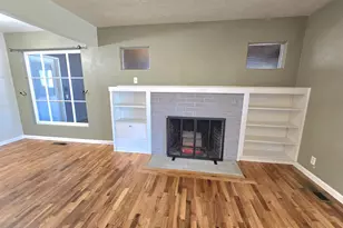 1642 NW Almond Ave, Roseburg, OR 97471 - Photo 12