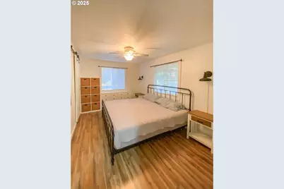 358 Anita Ln, Glide, OR 97443 - Photo 10