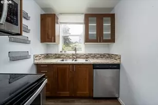 295 N 8th St, Saint Helens, OR 97051 - Photo 14