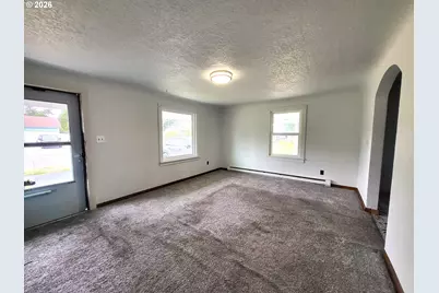 1865 J St, Springfield, OR 97477 - Photo 6