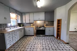 1865 J St, Springfield, OR 97477 - Photo 8