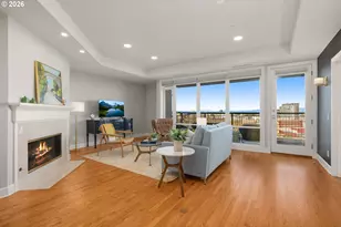 2020 SW Market St Dr, Portland, OR 97201 - Photo 4