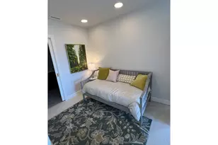 2020 SW Market St Dr, Portland, OR 97201 - Photo 16