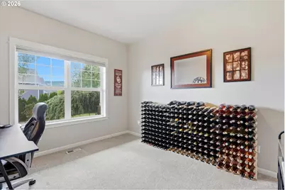 346 SW Mt Mazama St, McMinnville, OR 97128 - Photo 6