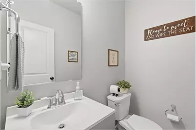 346 SW Mt Mazama St, McMinnville, OR 97128 - Photo 20