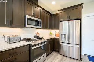 3111 NW 2nd St, McMinnville, OR 97128 - Photo 16