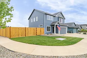 3111 NW 2nd St, McMinnville, OR 97128 - Photo 2