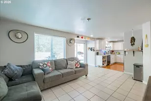 1653 S 6th St, Independence, OR 97351 - Photo 12
