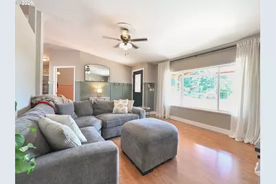 20525 S Farris Ct, Colton, OR 97017 - Photo 10